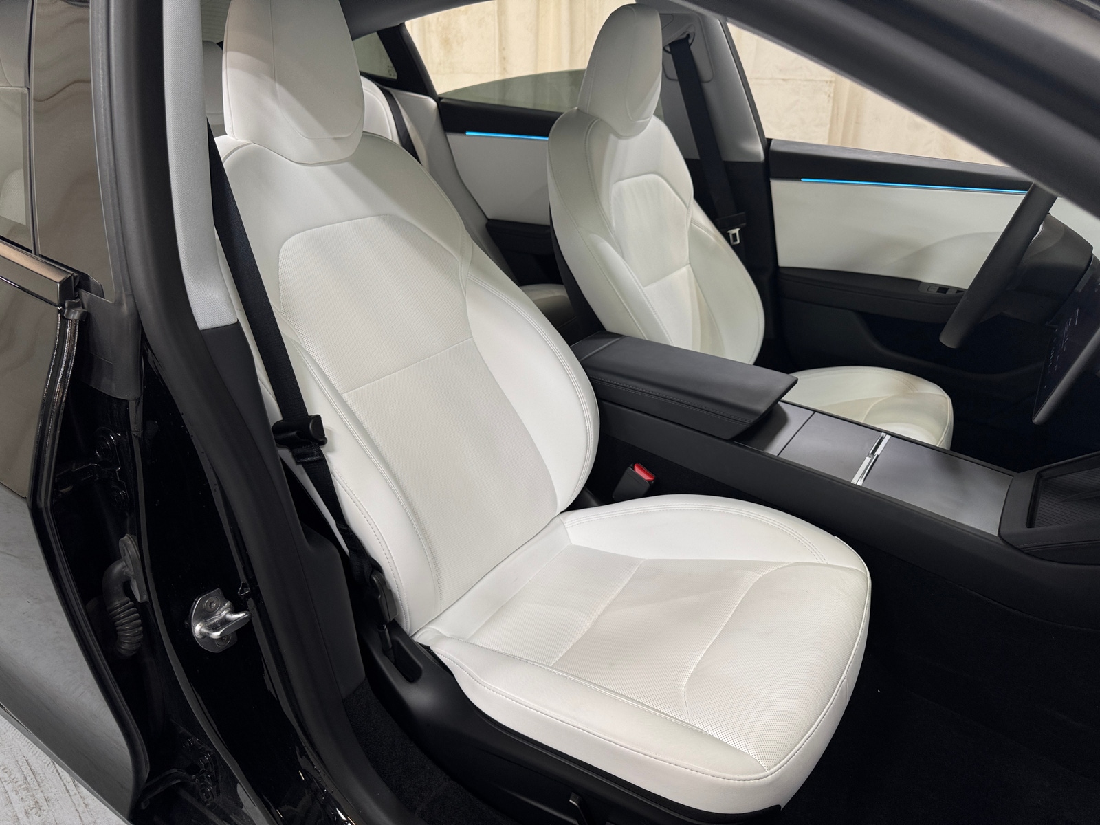 Thumbnail: 2025 Tesla Model 3 - 2