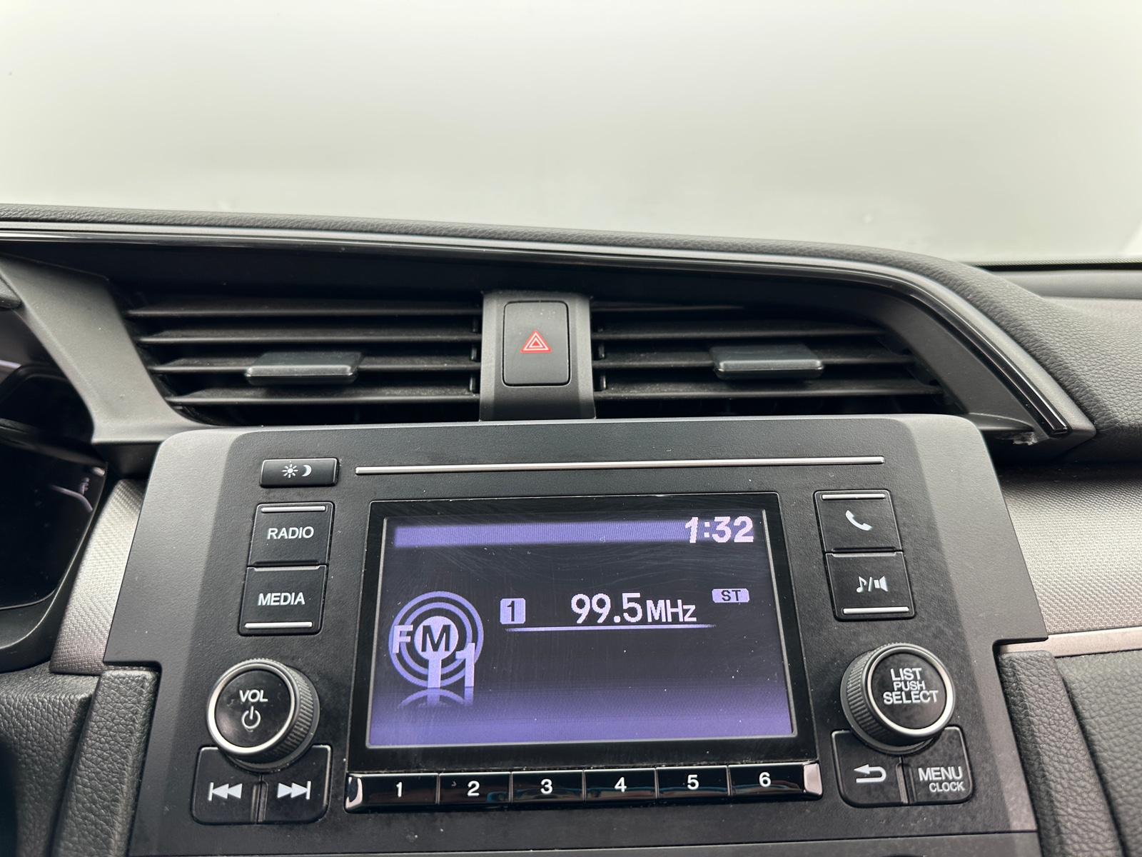 Thumbnail: 2017 Honda Civic - 4