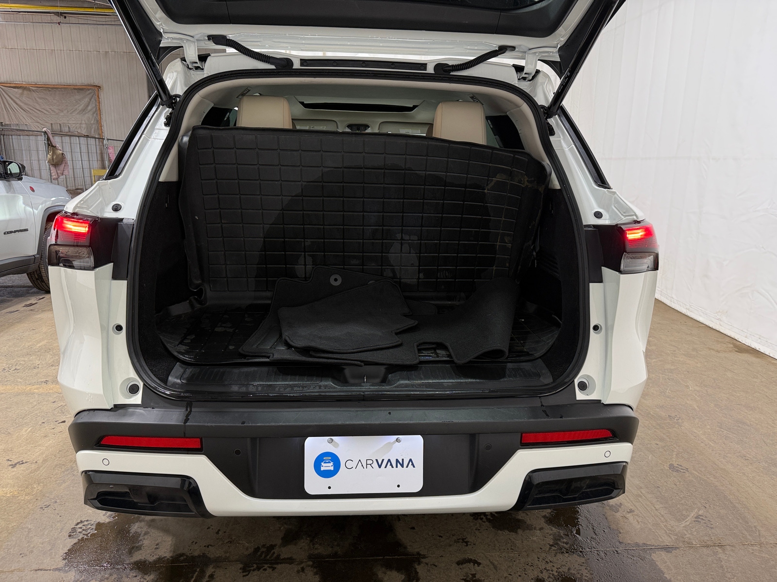 Thumbnail: 2025 INFINITI QX60 - 6