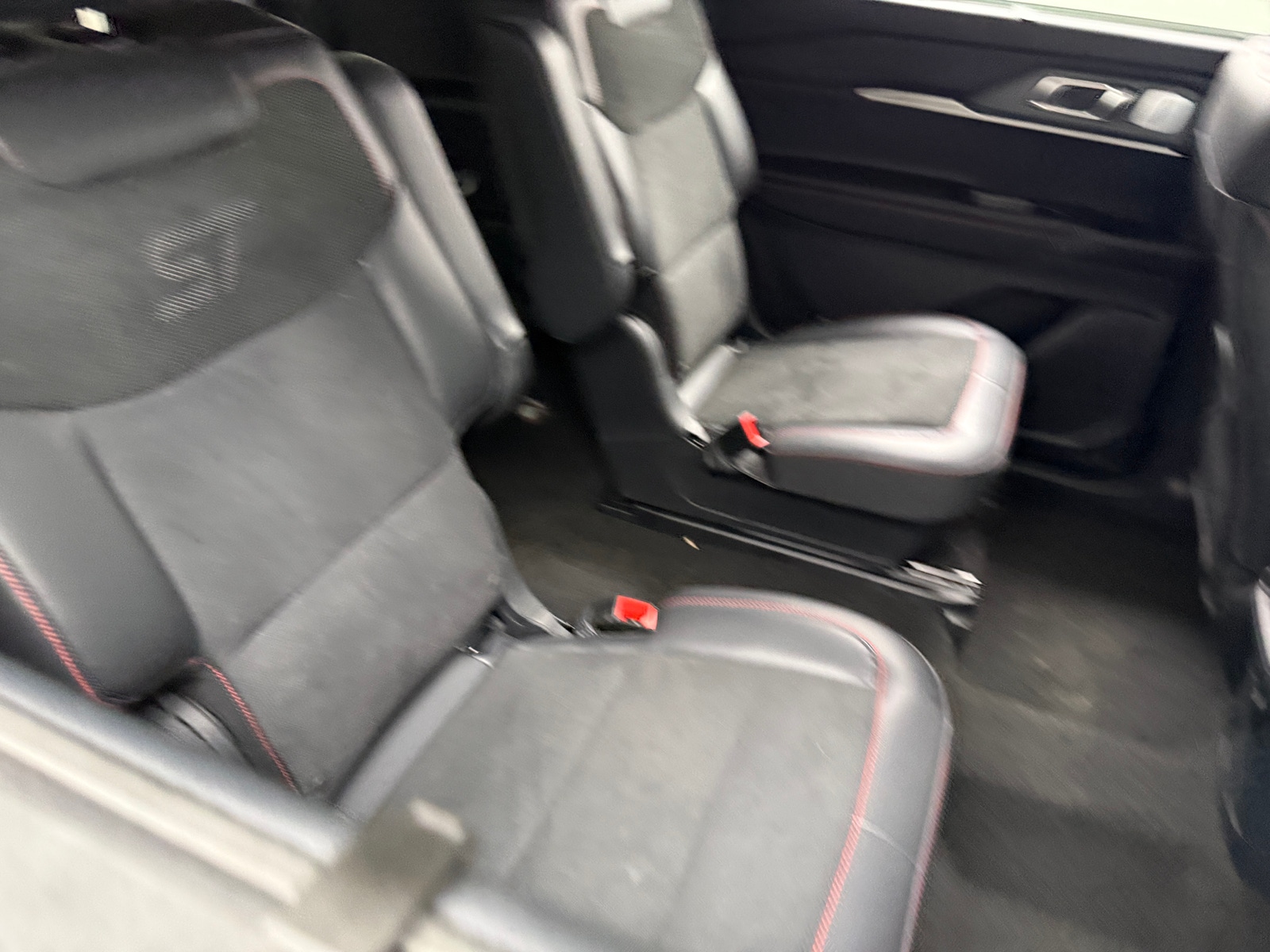 Thumbnail: 2025 Ford Explorer - 5