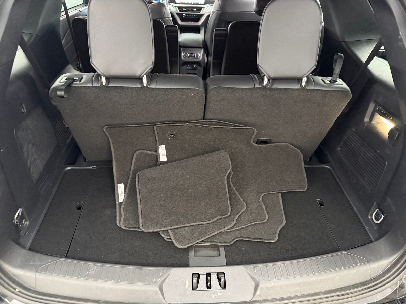 Thumbnail: 2025 Ford Explorer - 6