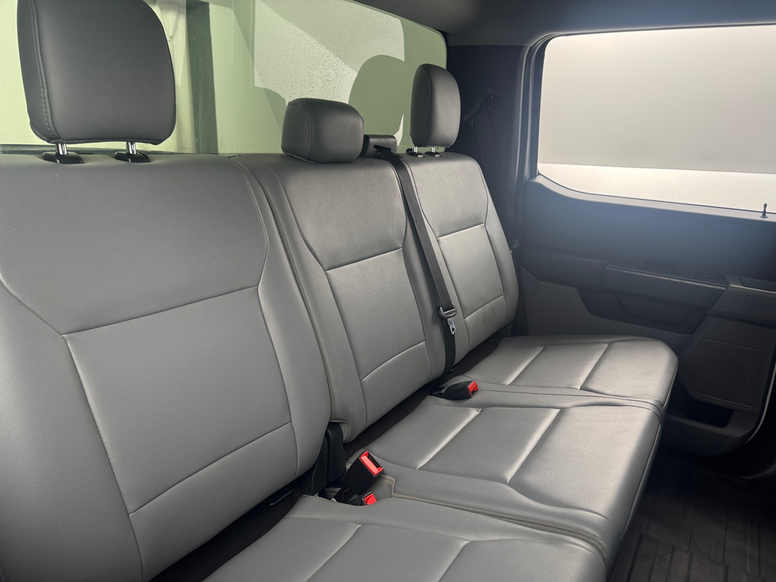 Thumbnail: 2021 Ford Econoline - 6