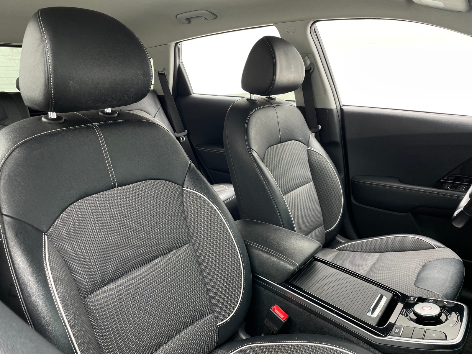 Thumbnail: 2020 Kia Niro - 2