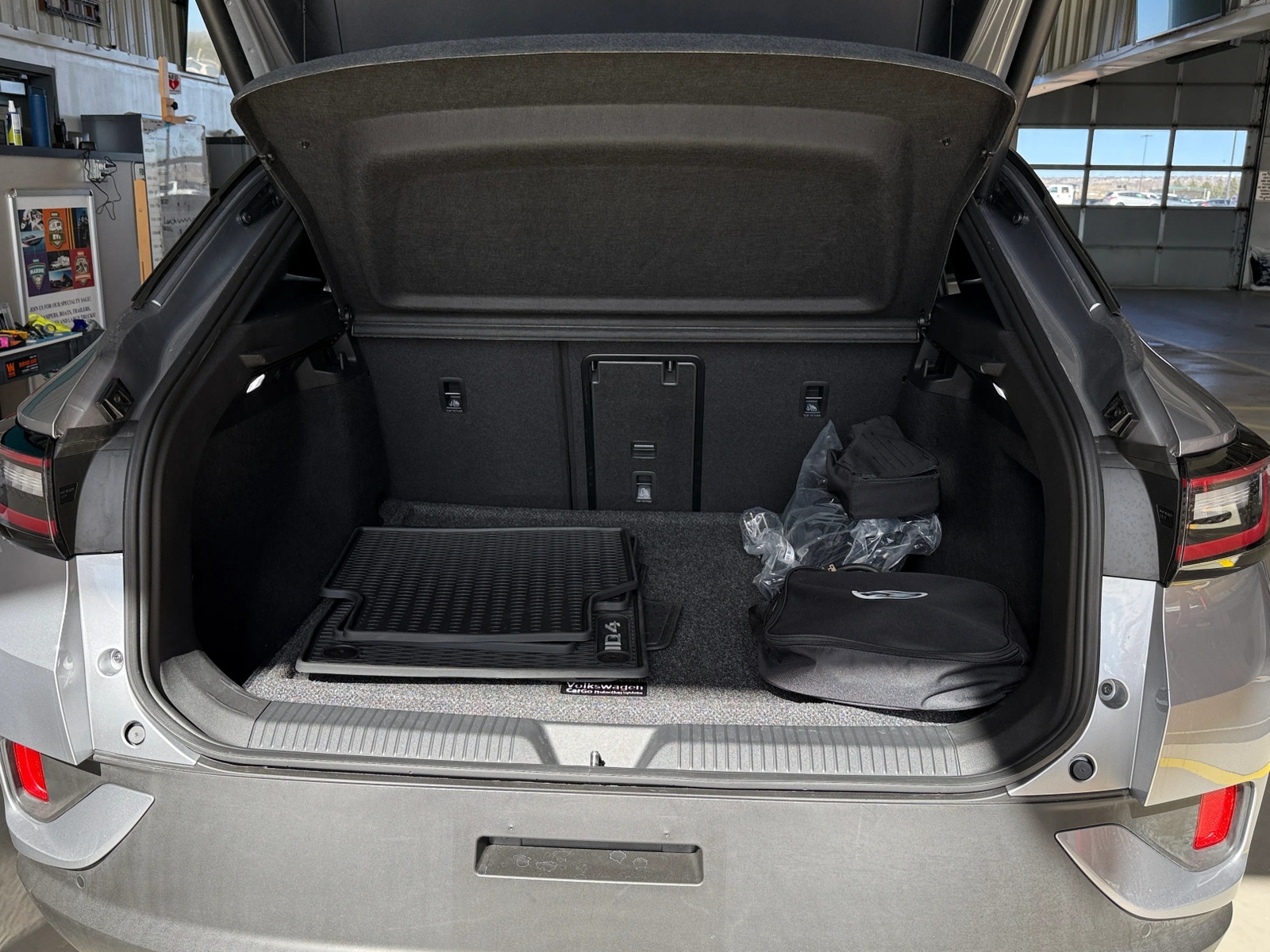 Thumbnail: 2025 Volkswagen ID.4 - 6