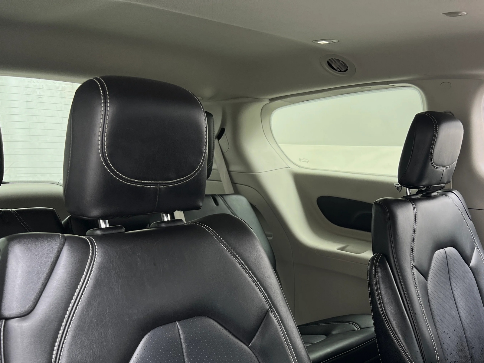 Thumbnail: 2024 Chrysler Pacifica - 5