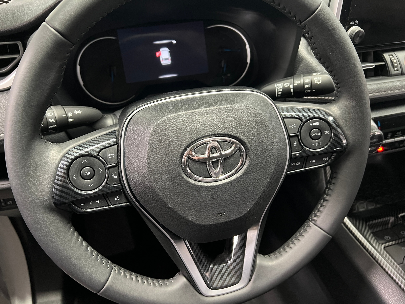 Thumbnail: 2023 Toyota RAV4 - 4