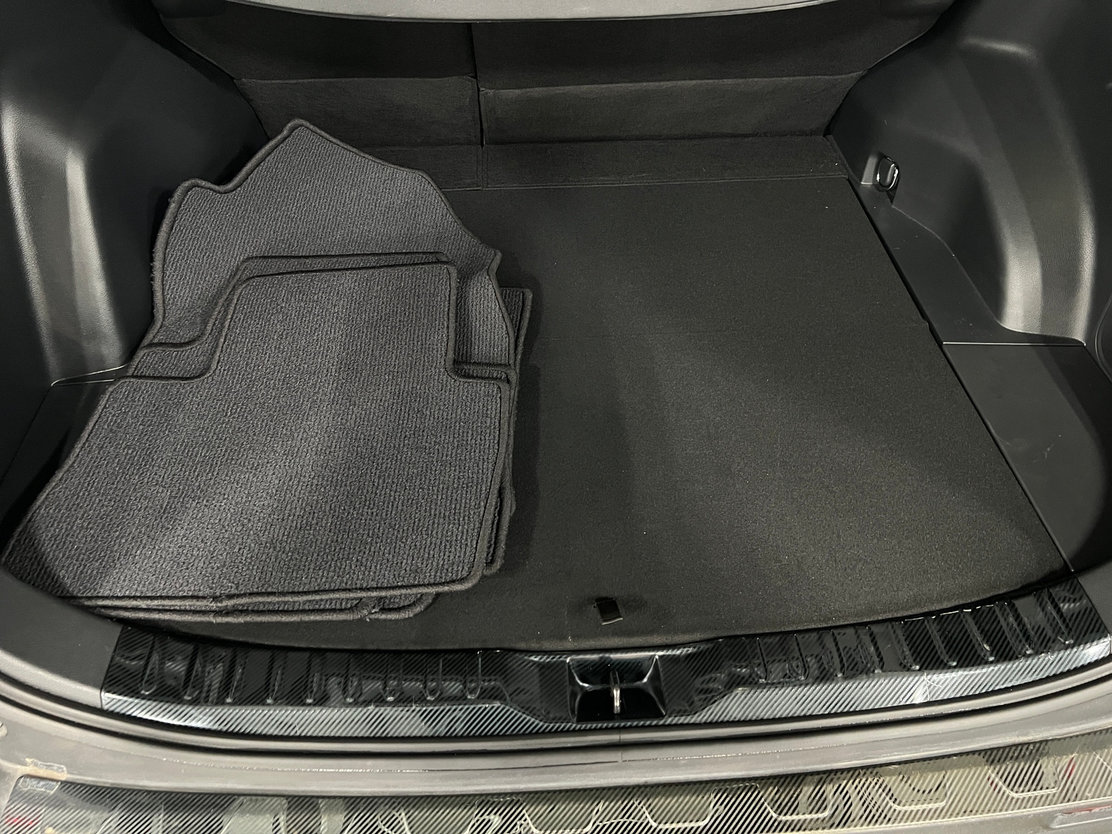 Thumbnail: 2023 Toyota RAV4 - 6