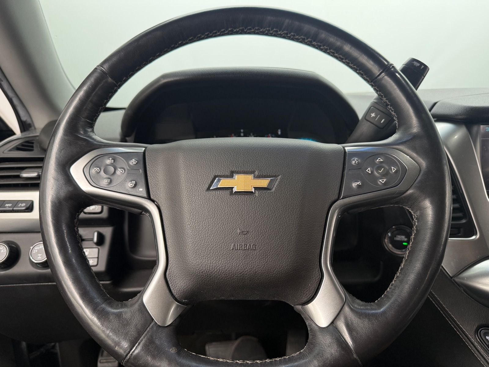 Thumbnail: 2017 Chevrolet Suburban - 4