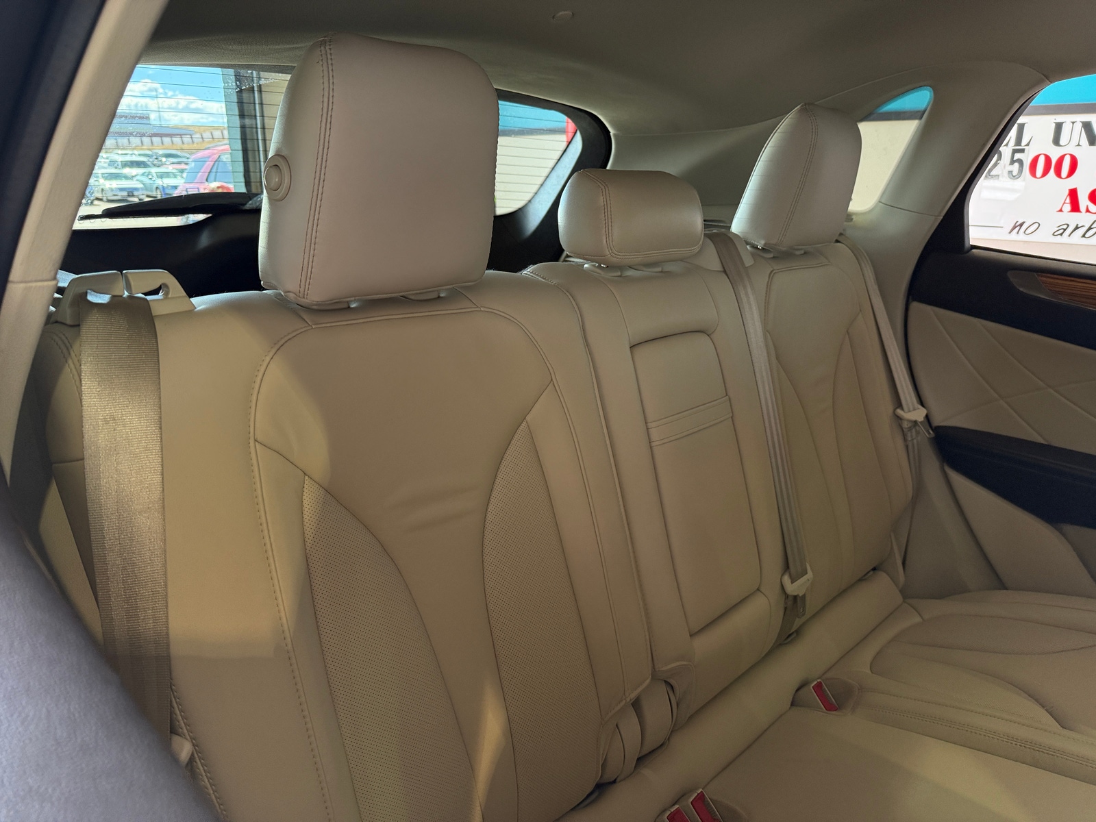 Thumbnail: 2016 Lincoln MKC - 5