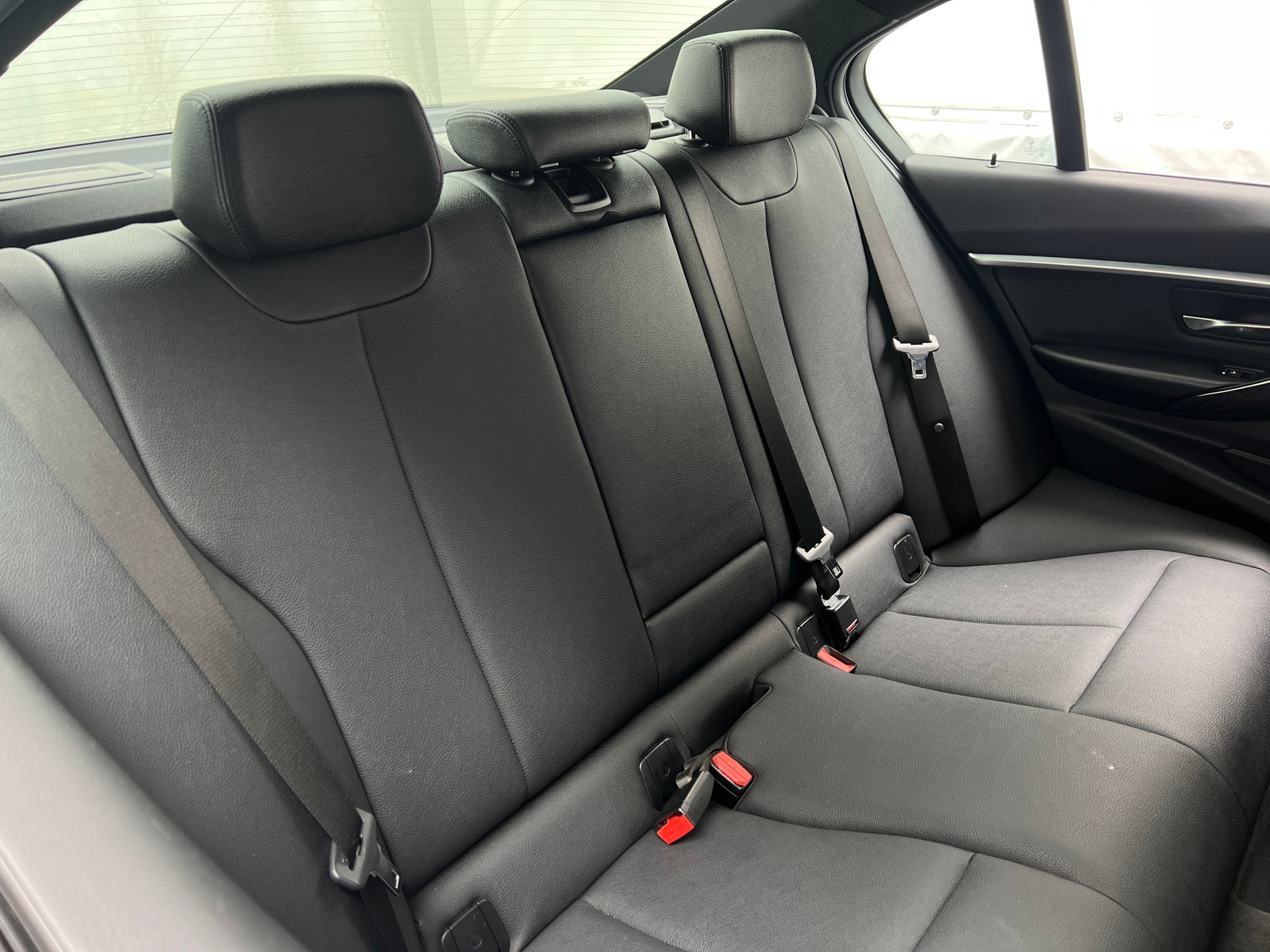 Thumbnail: 2017 BMW 3 Series - 5