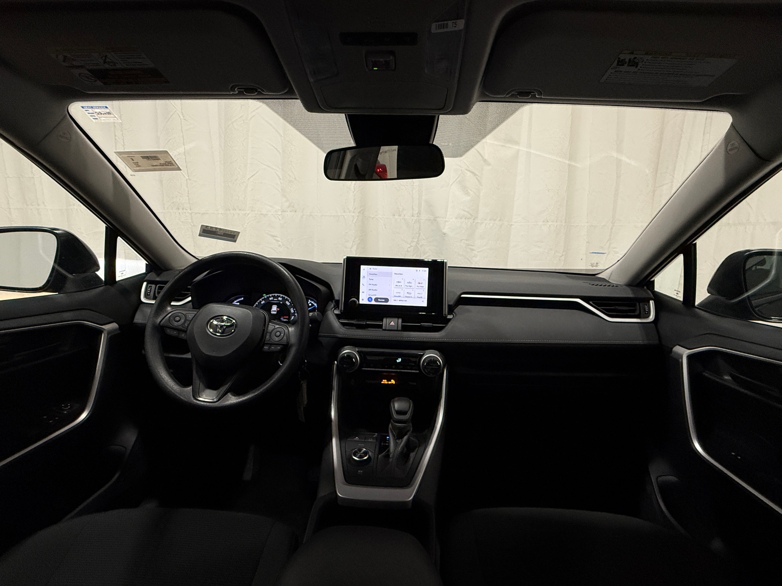 Thumbnail: 2025 Toyota RAV4 - 3