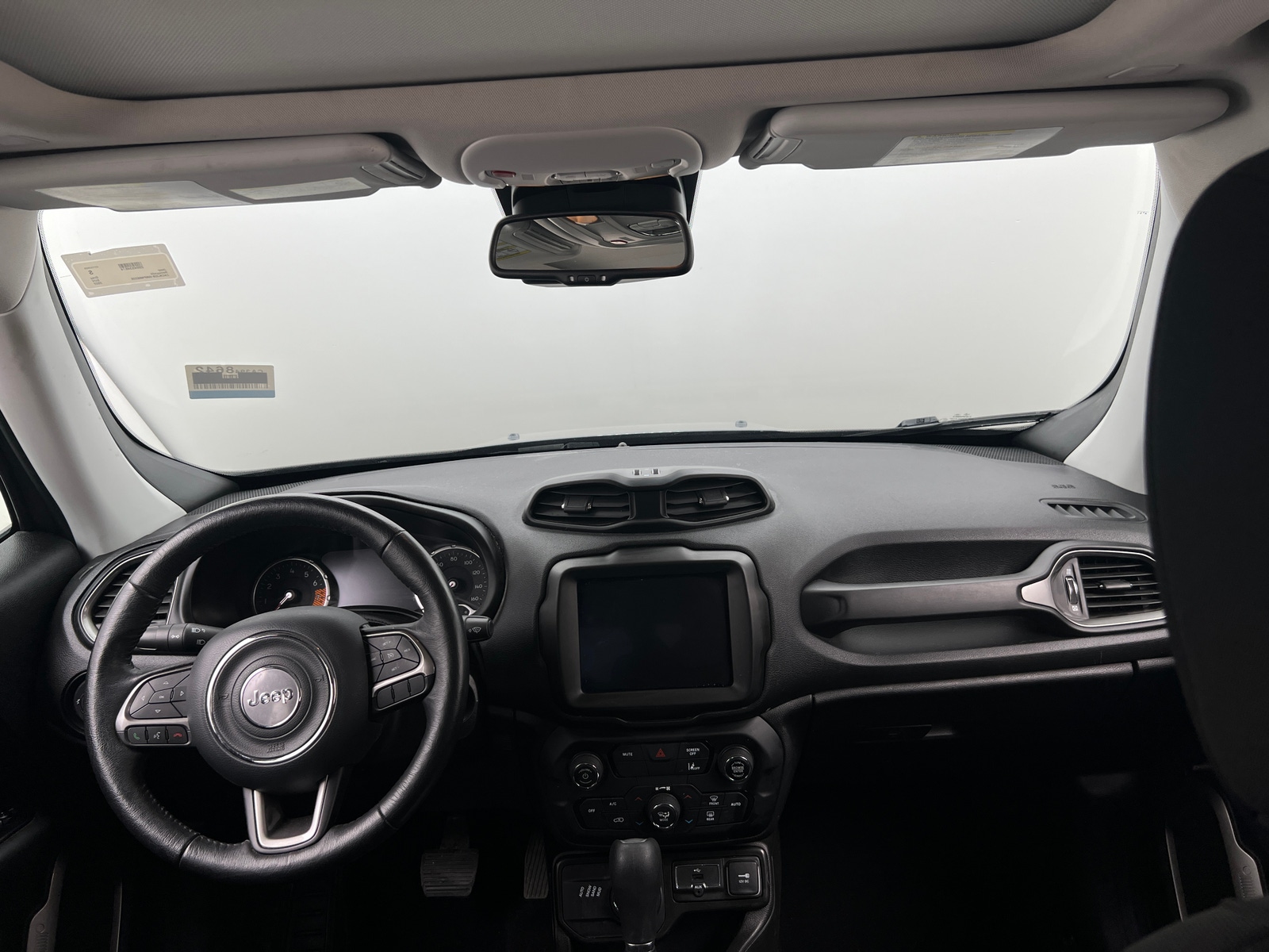 Thumbnail: 2022 Jeep Renegade - 3