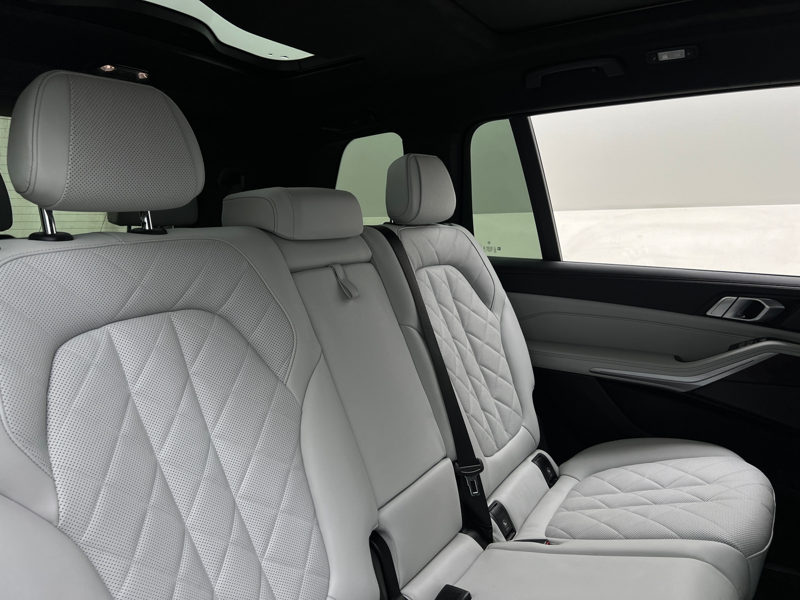 Thumbnail: 2023 BMW X7 - 5