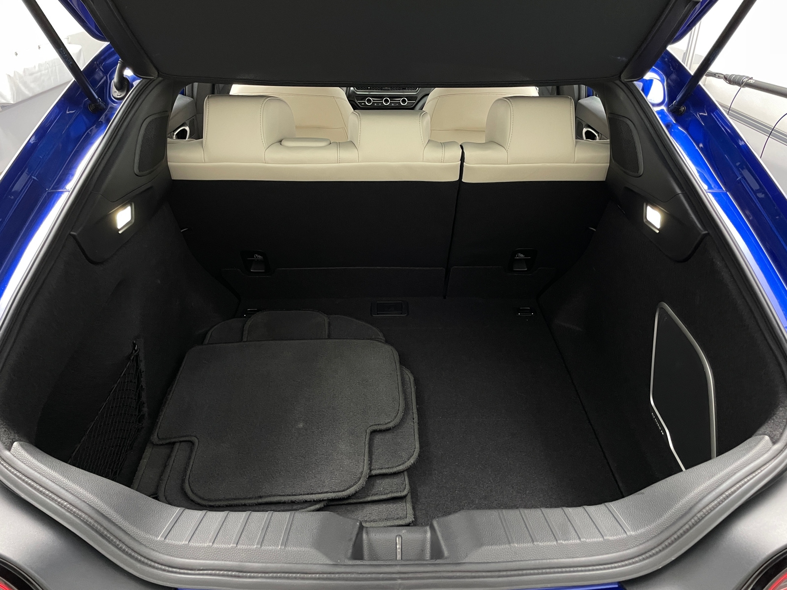 Thumbnail: 2025 Acura Integra - 6