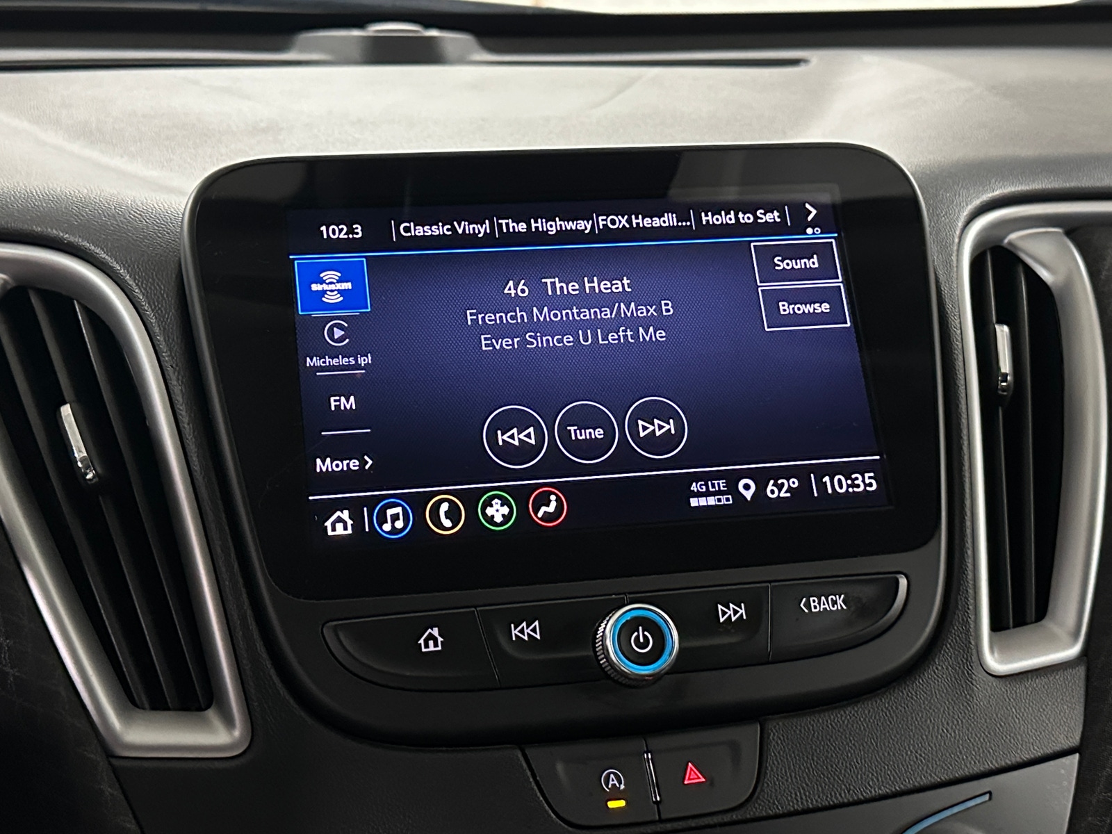 Thumbnail: 2024 Chevrolet Malibu - 4