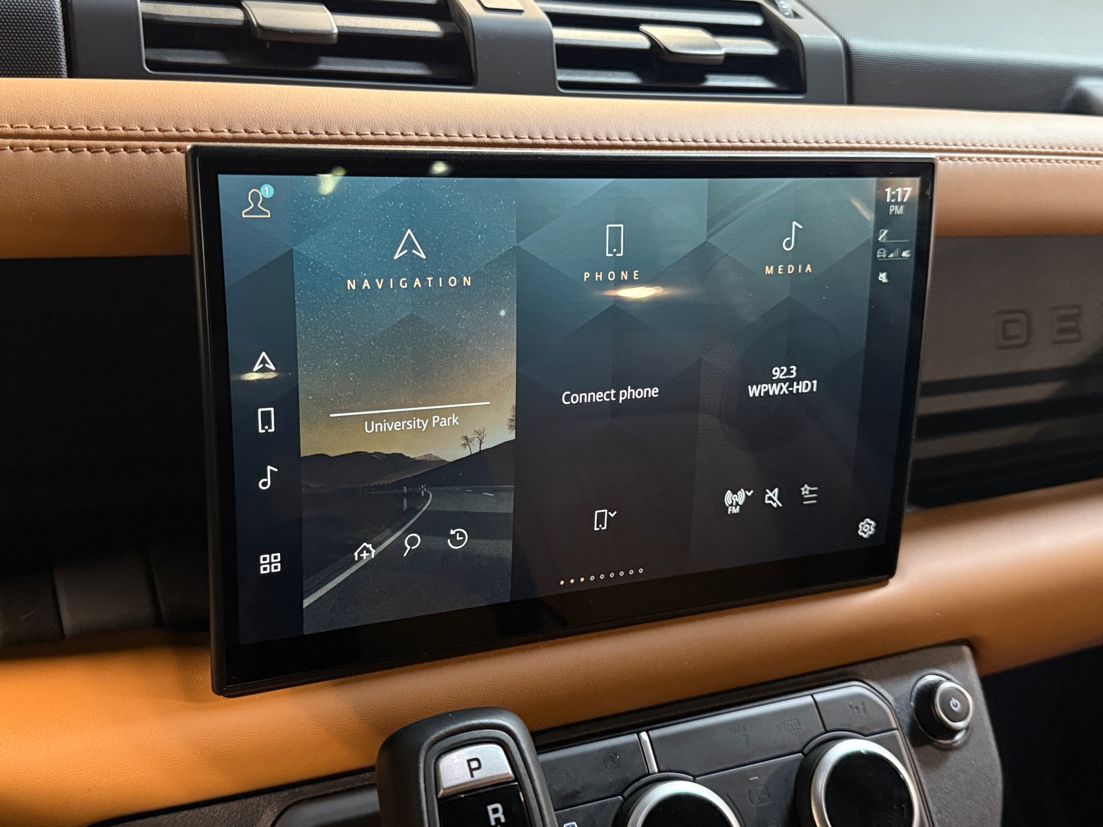 Thumbnail: 2024 Land Rover Defender - 3