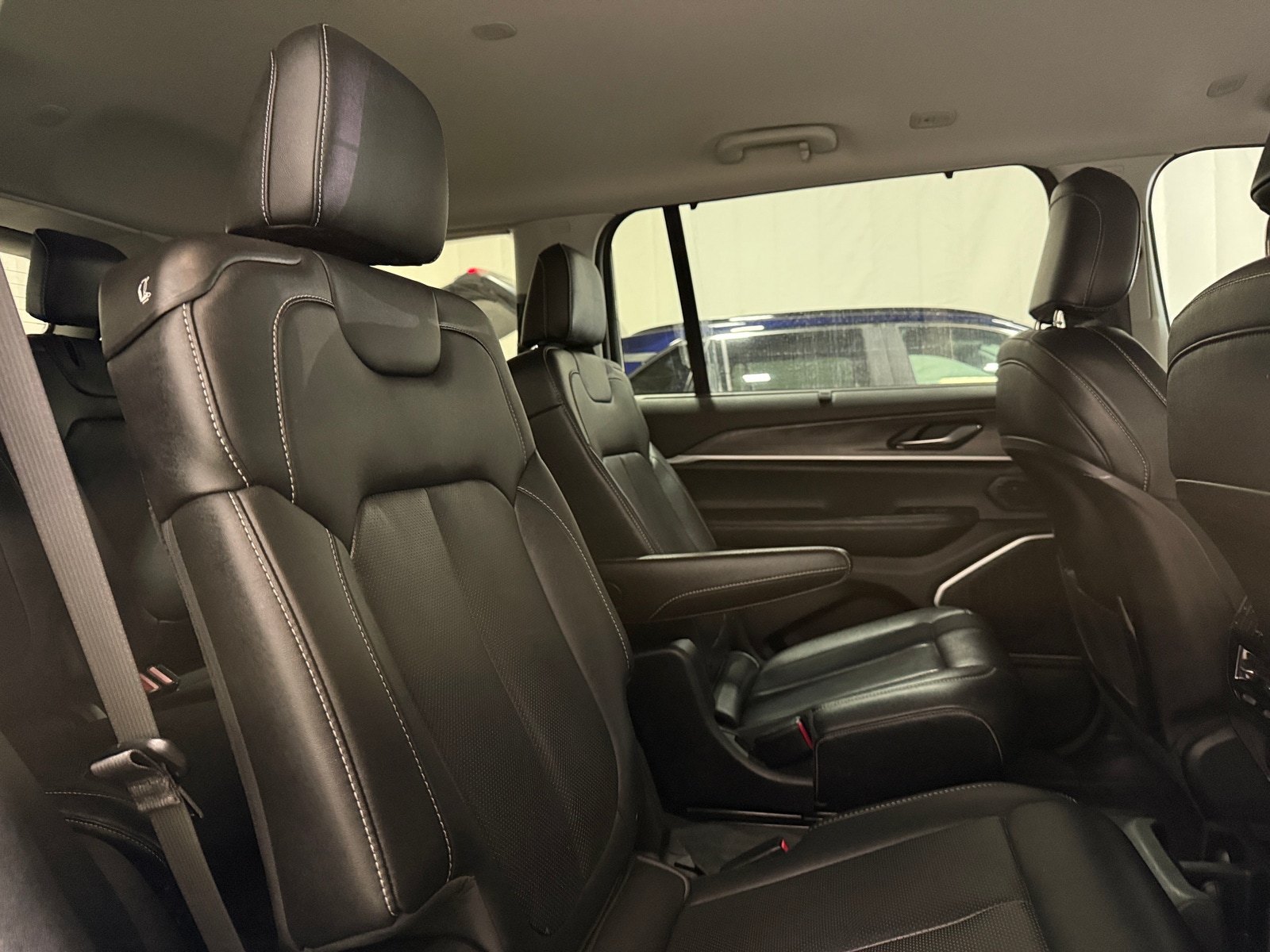 Thumbnail: 2023 Jeep Grand Cherokee L - 5