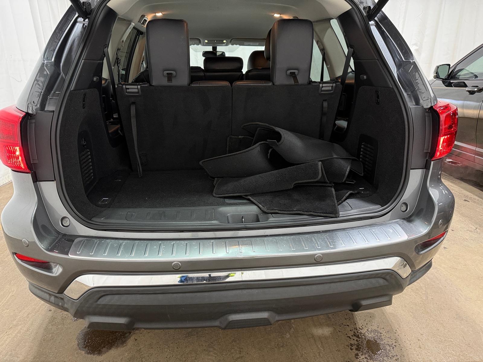 Thumbnail: 2020 Nissan Pathfinder - 6