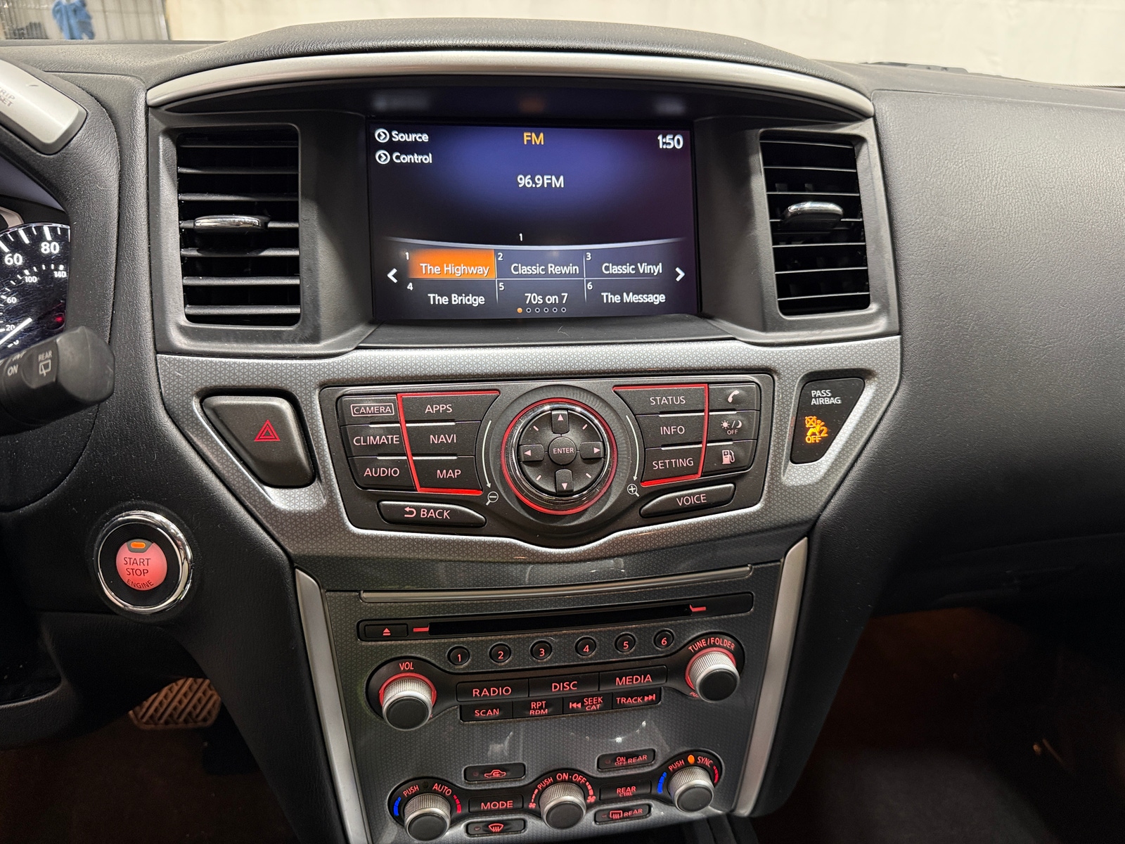 Thumbnail: 2020 Nissan Pathfinder - 3