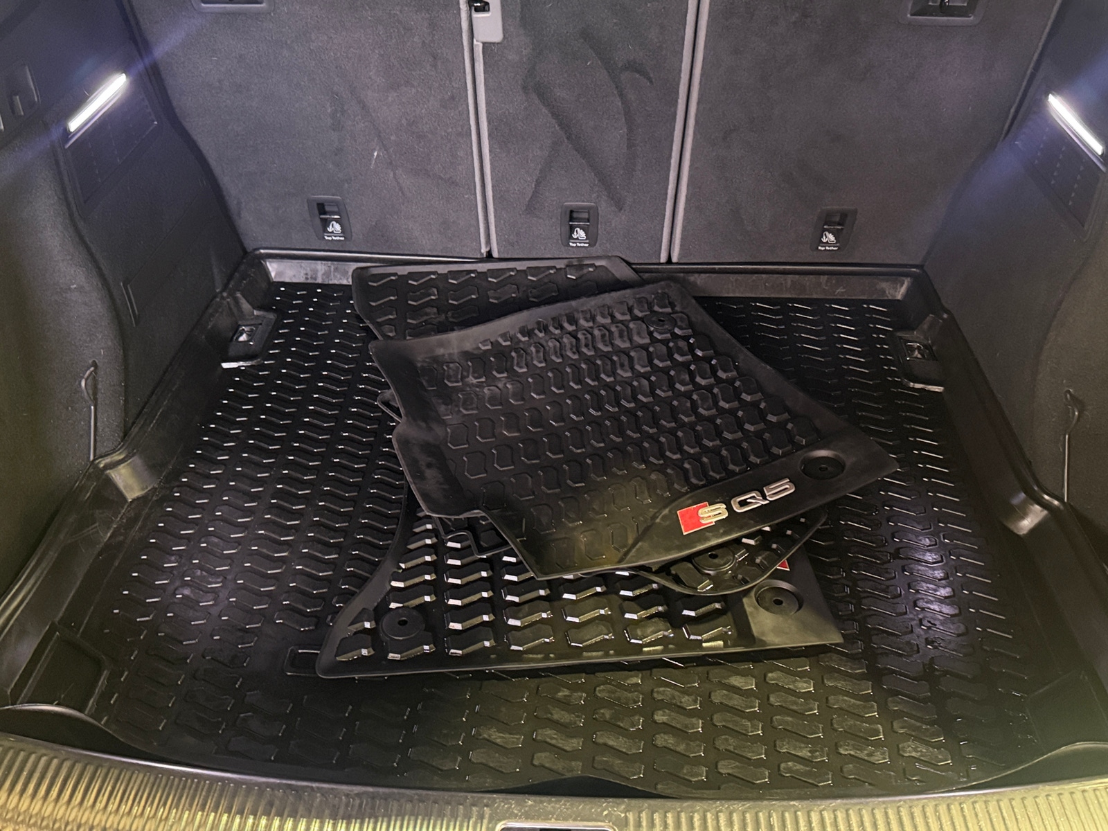 Thumbnail: 2019 Audi SQ5 - 6