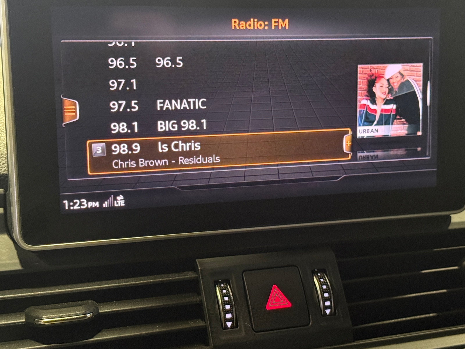 Thumbnail: 2019 Audi SQ5 - 3