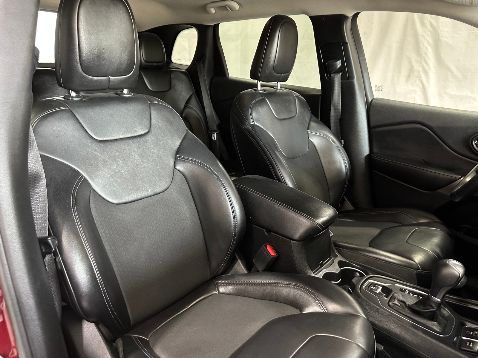 Thumbnail: 2019 Jeep Cherokee - 2