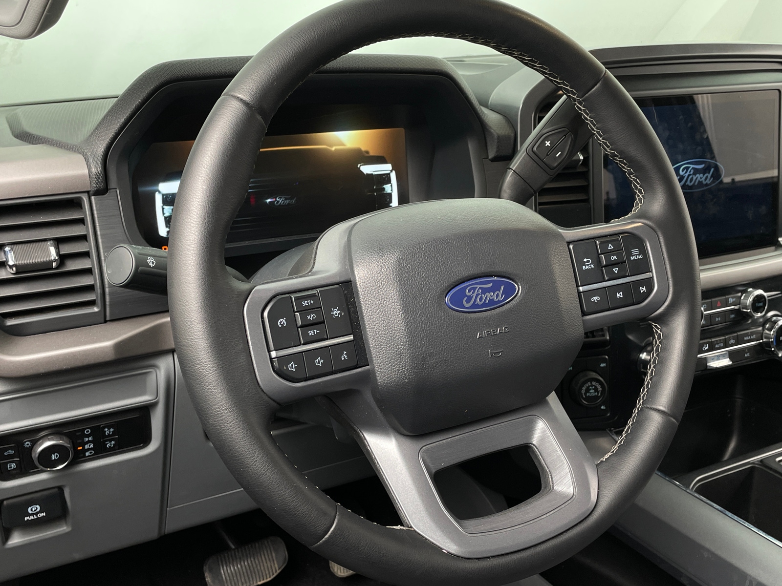 Thumbnail: 2025 Ford Econoline - 5