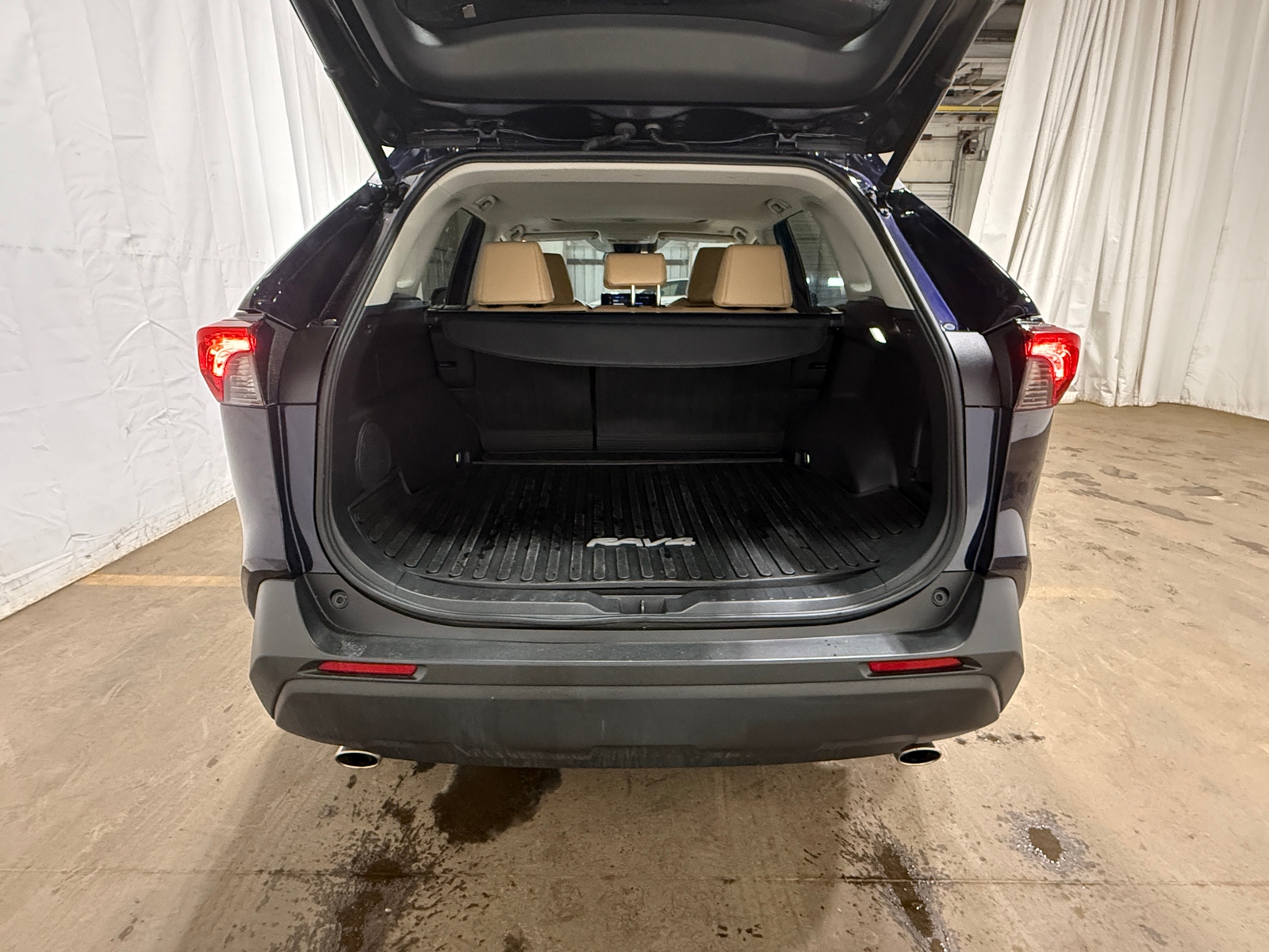 Thumbnail: 2023 Toyota RAV4 - 6