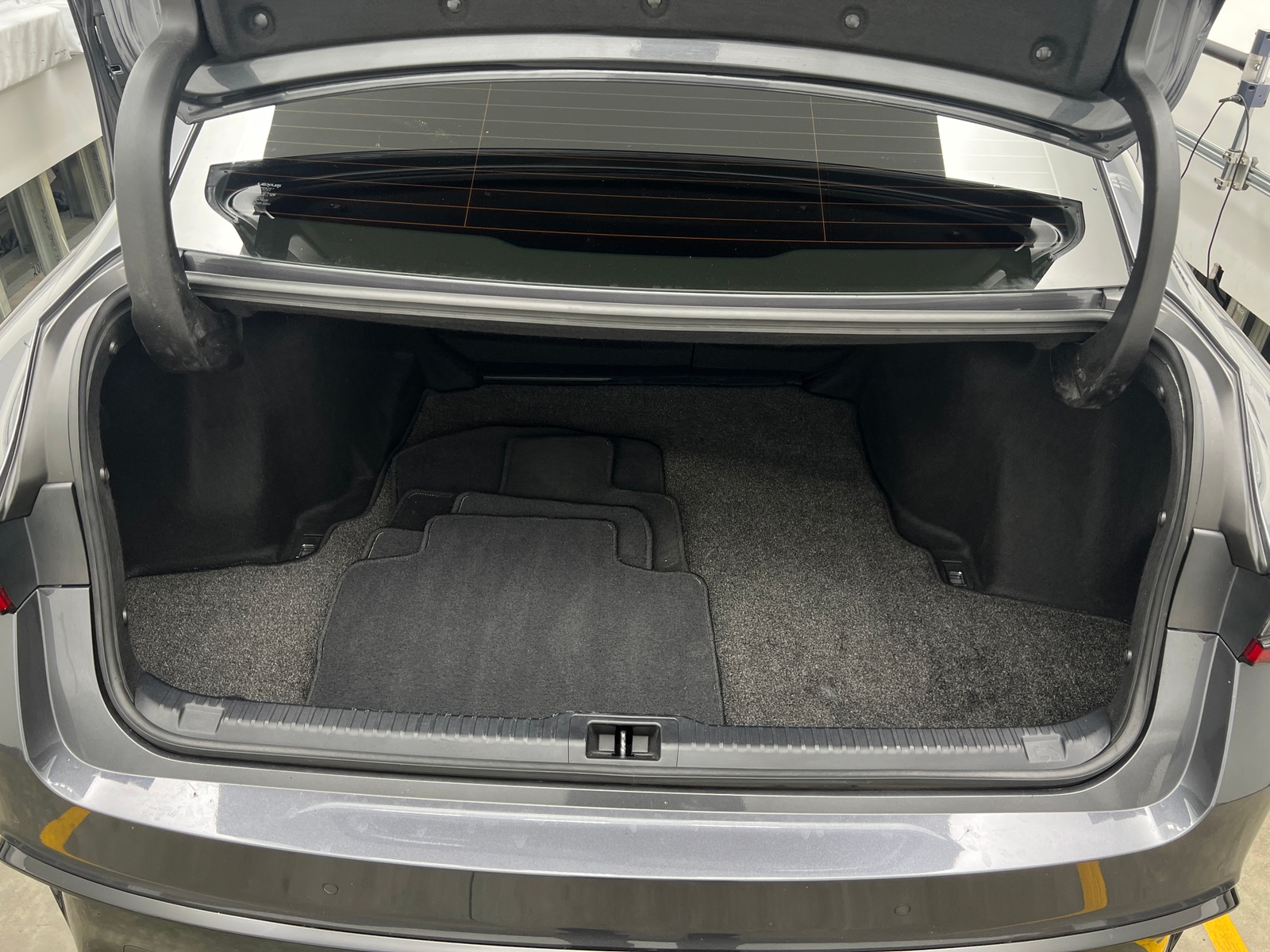 Thumbnail: 2023 Lexus IS - 6