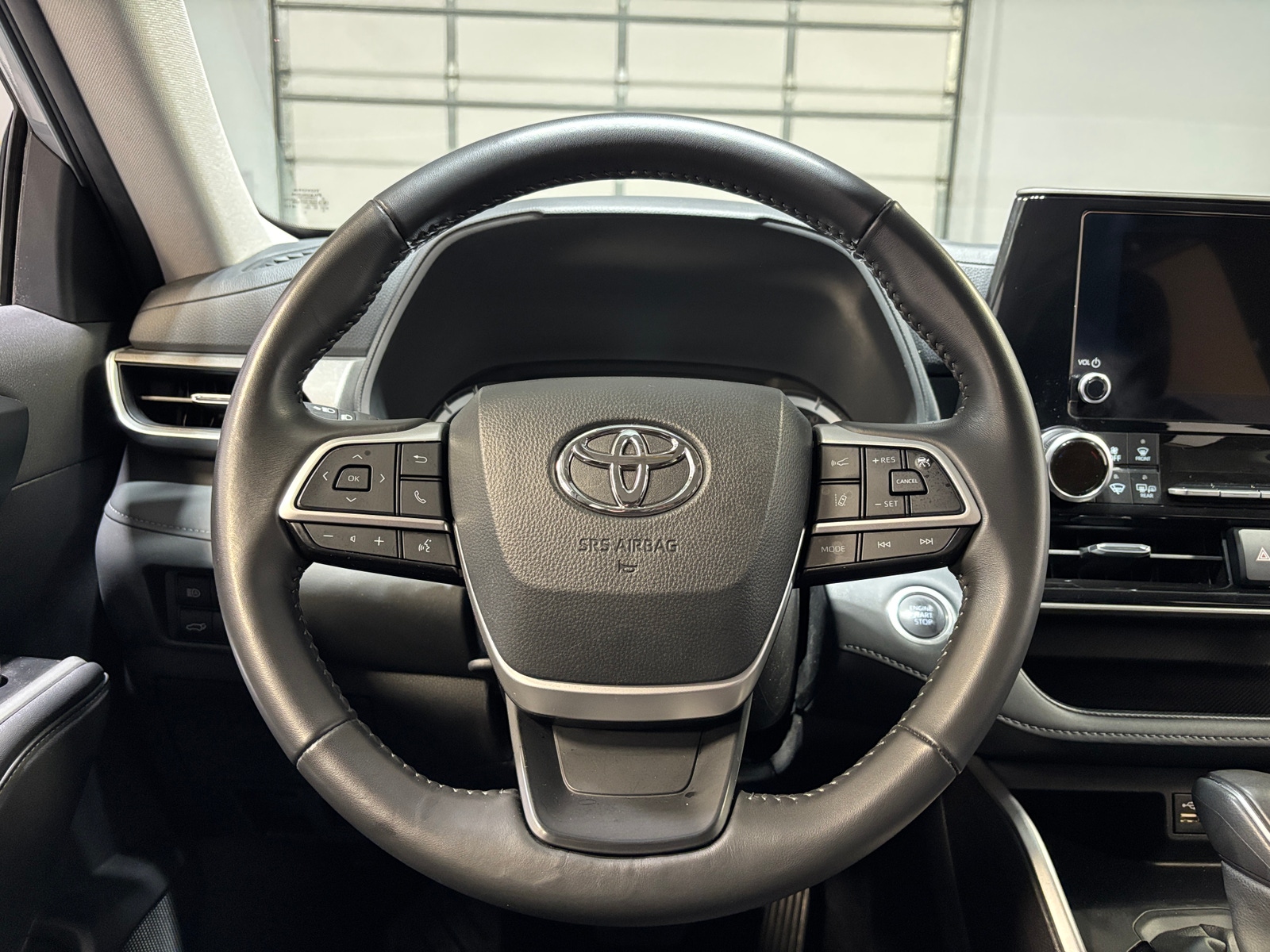 Thumbnail: 2025 Toyota Highlander - 5