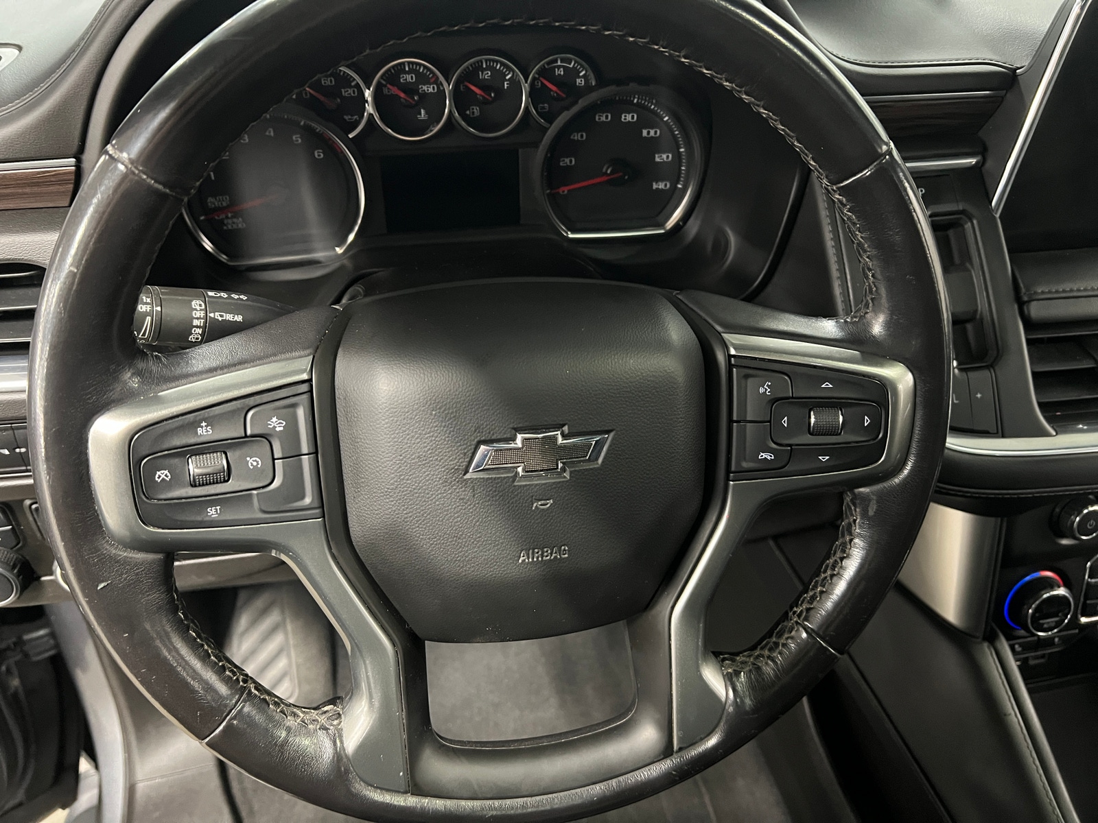 Thumbnail: 2021 Chevrolet Suburban - 4