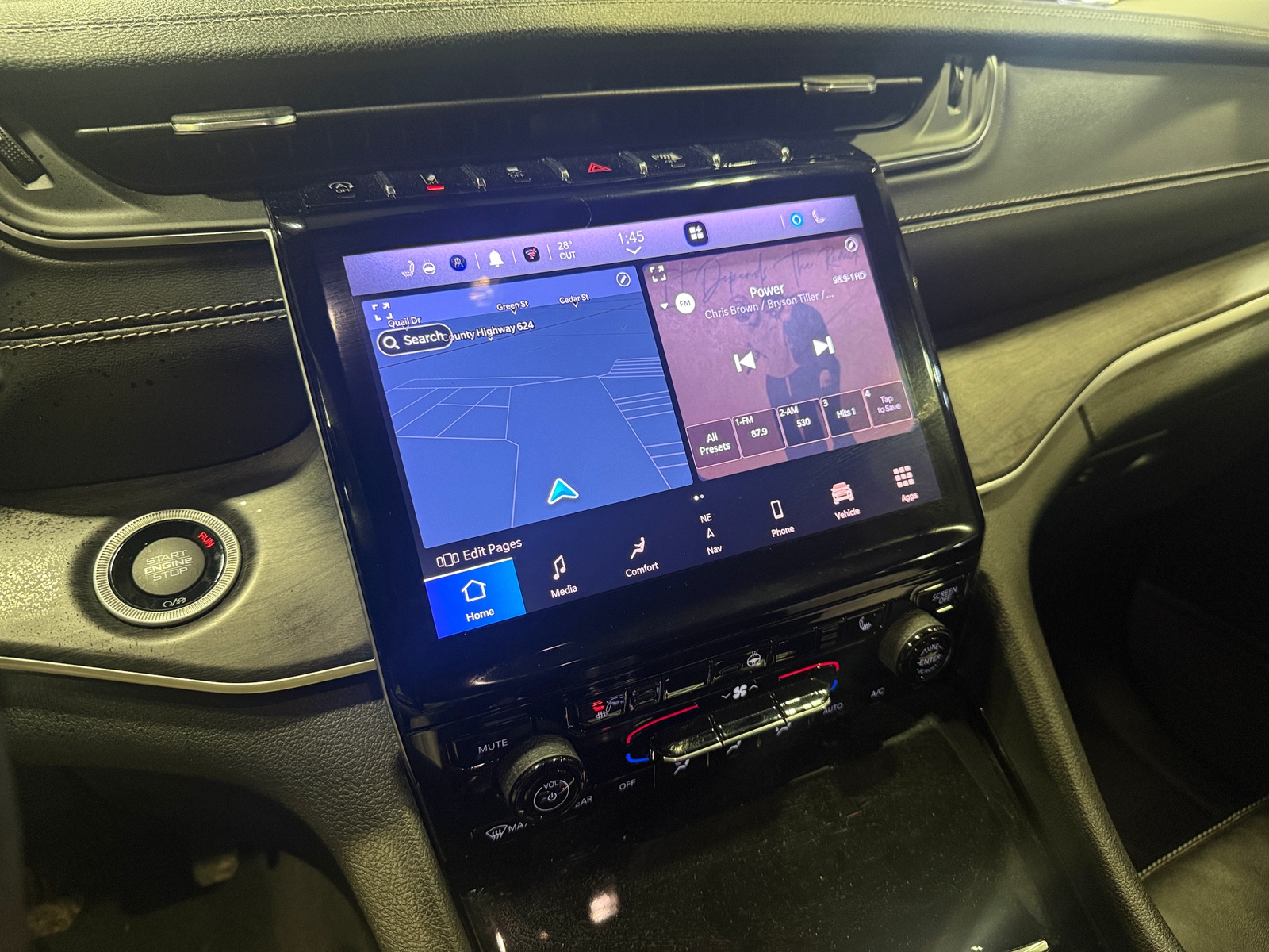 Thumbnail: 2023 Jeep Grand Cherokee - 3