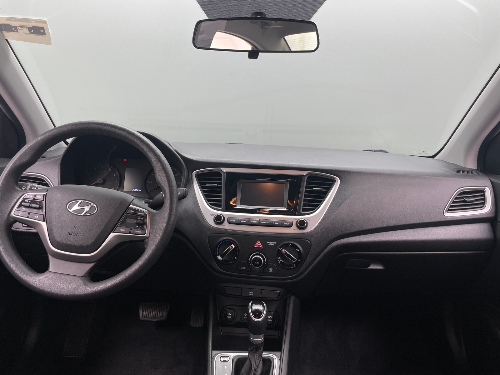 Thumbnail: 2021 Hyundai Accent - 3