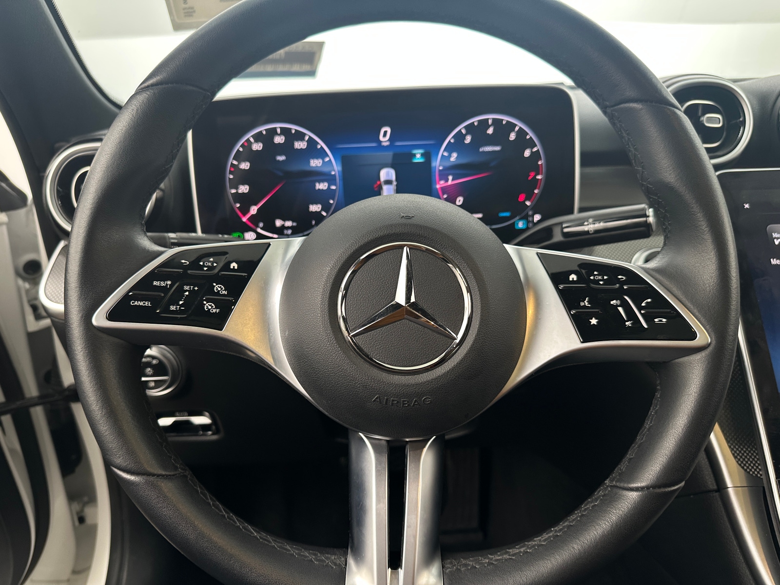 Thumbnail: 2025 Mercedes-Benz C-Class - 4