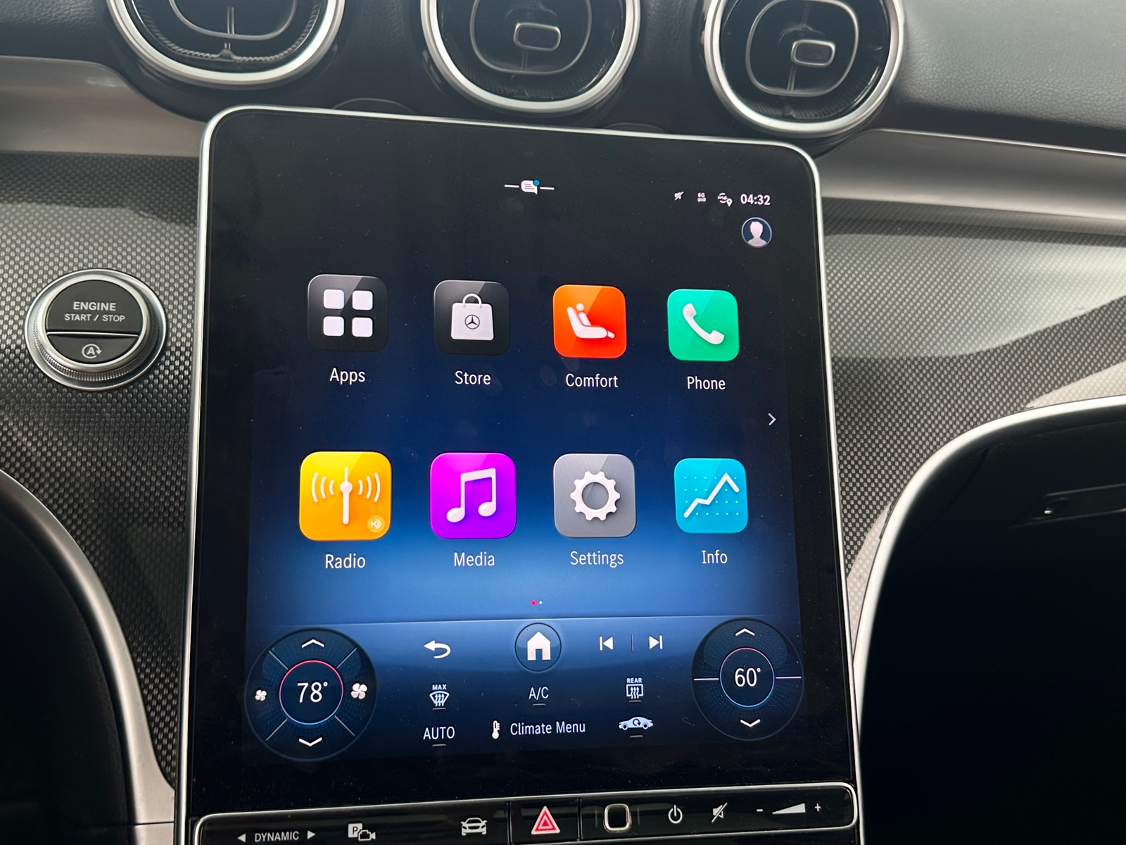 Thumbnail: 2025 Mercedes-Benz C-Class - 3