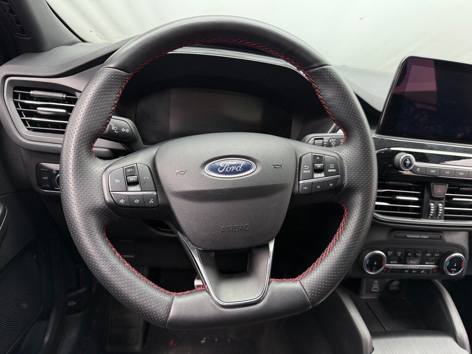 Thumbnail: 2024 Ford Escape - 4