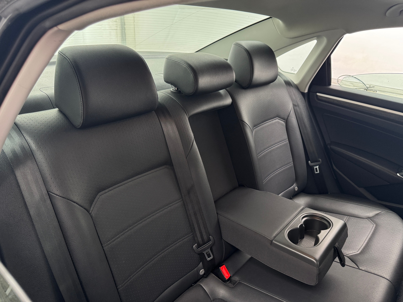 Thumbnail: 2018 Volkswagen Passat - 5