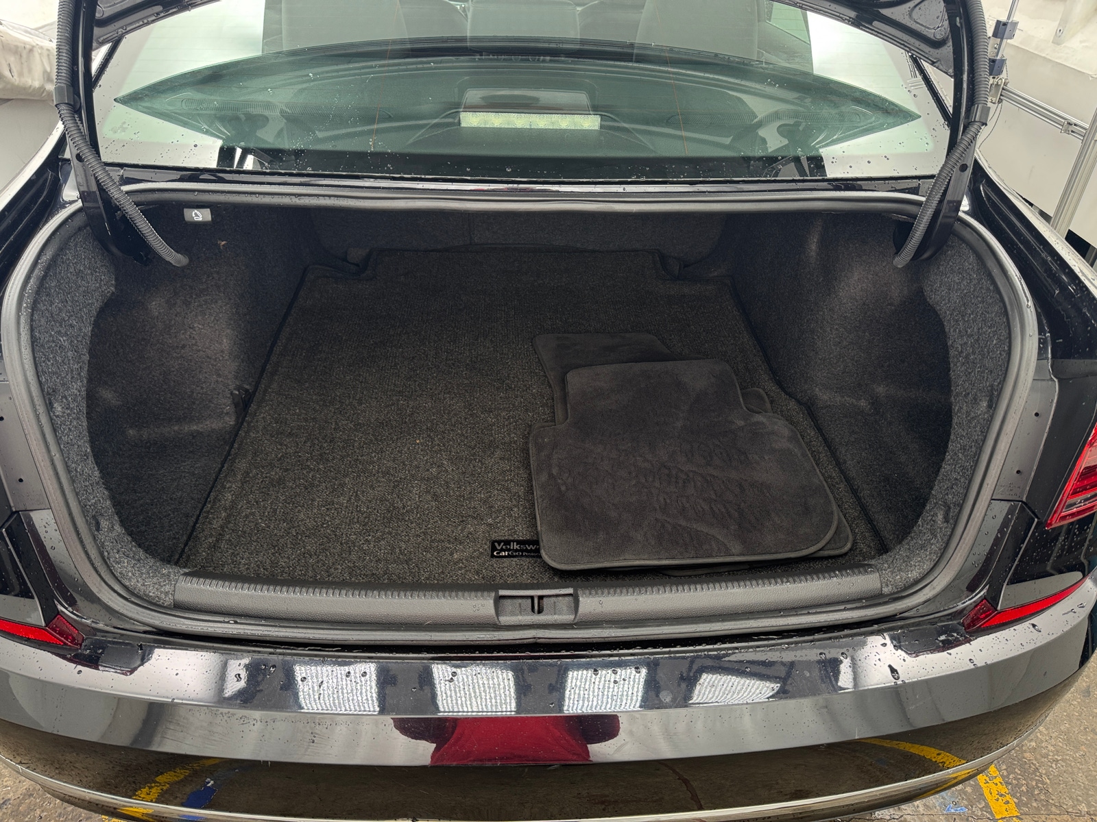 Thumbnail: 2018 Volkswagen Passat - 6