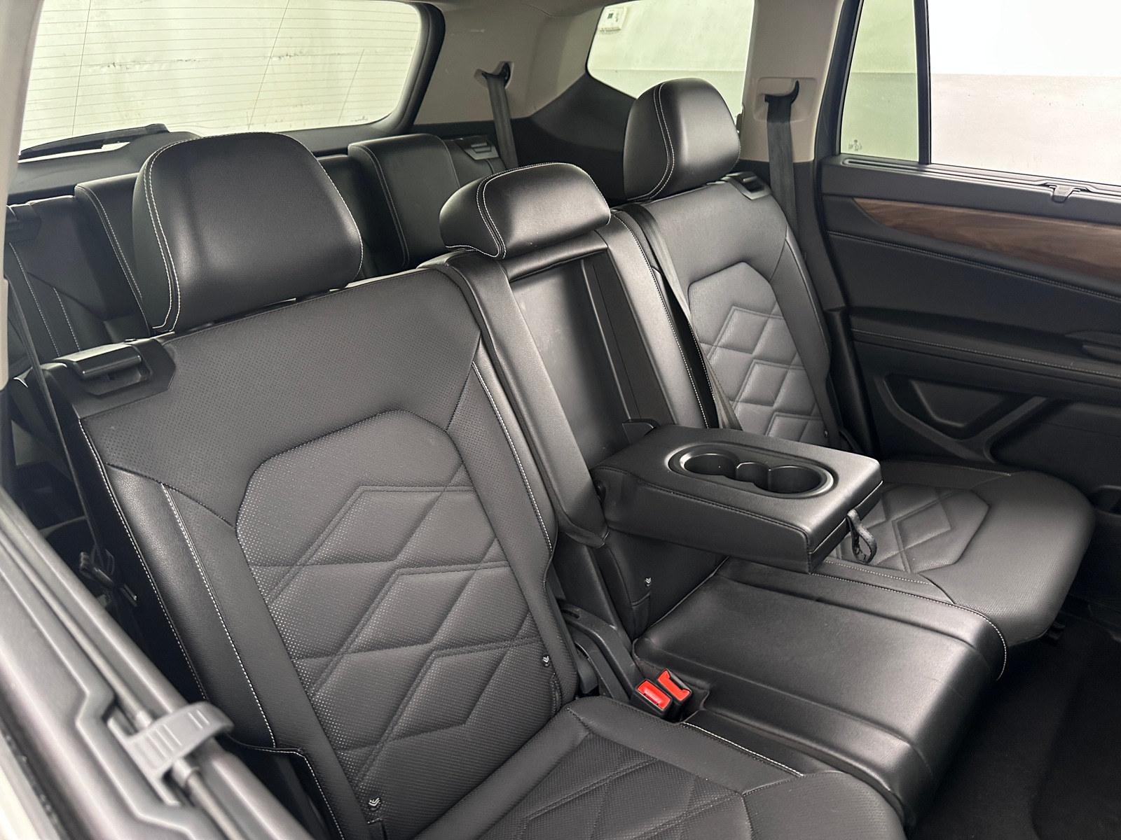 Thumbnail: 2024 Volkswagen Atlas - 5