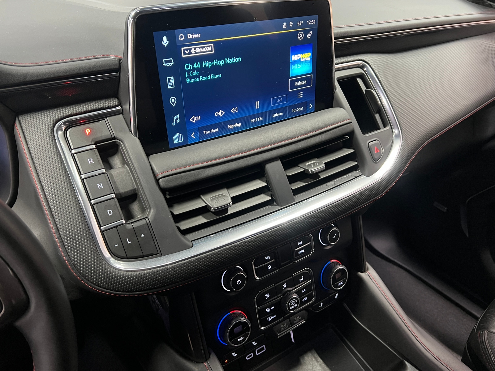 Thumbnail: 2023 Chevrolet Tahoe - 3