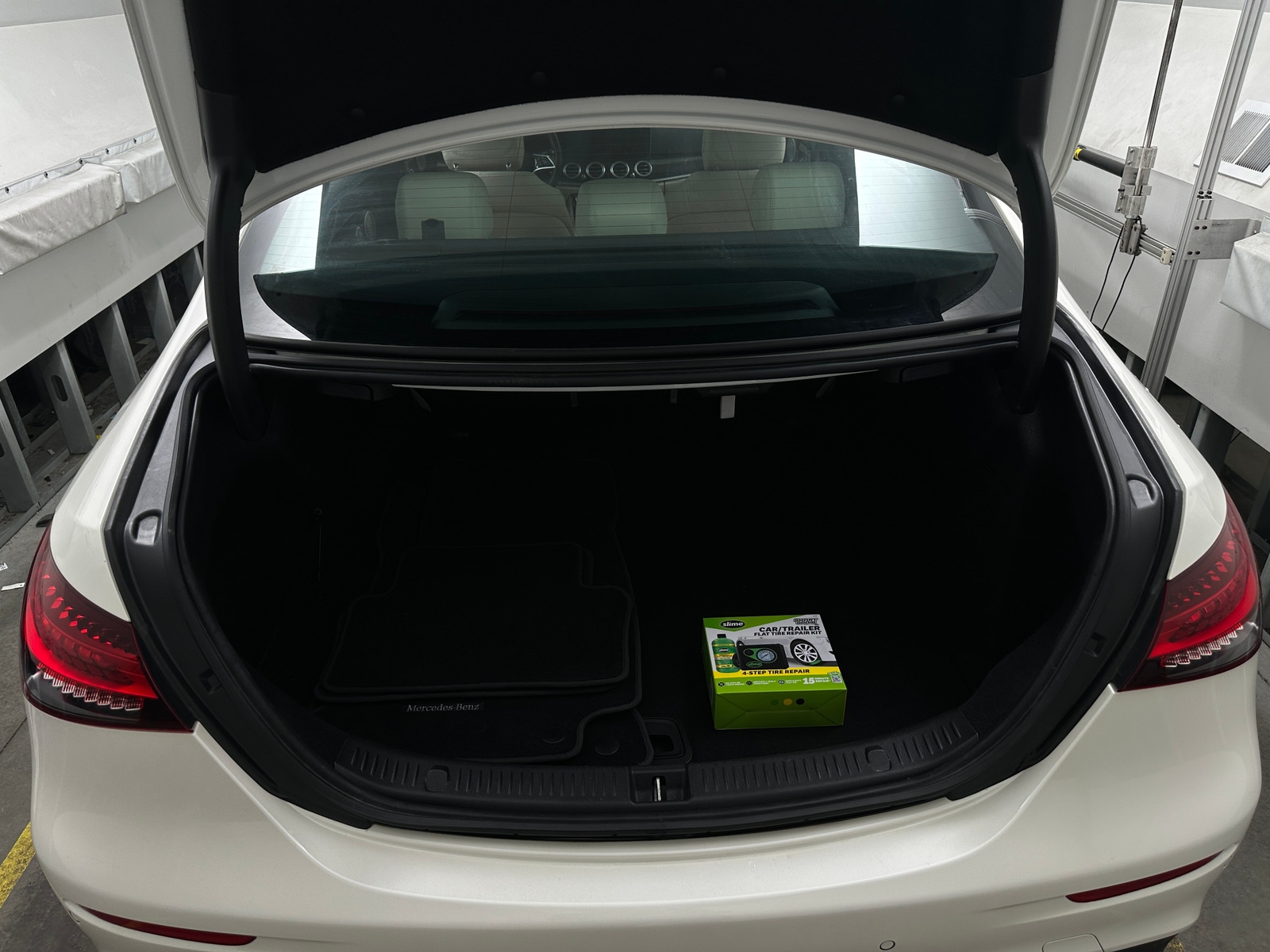 Thumbnail: 2021 Mercedes-Benz E-Class - 6