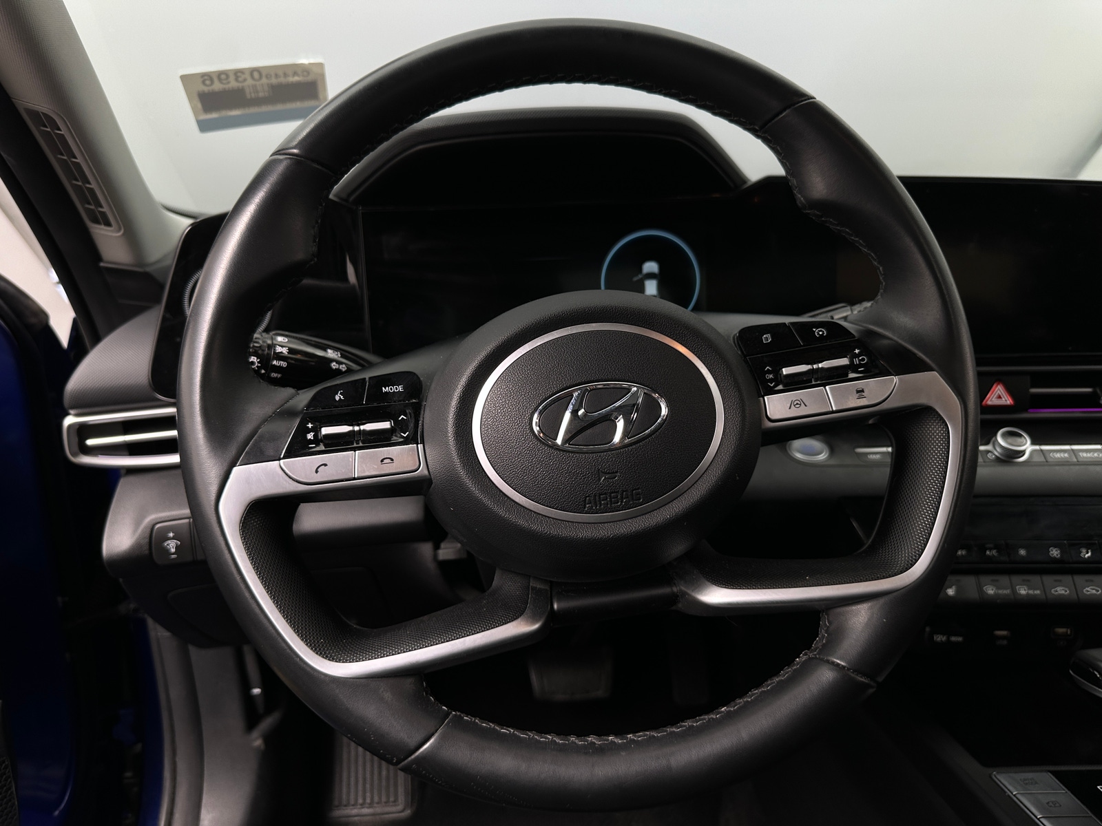 Thumbnail: 2023 Hyundai Elantra - 4