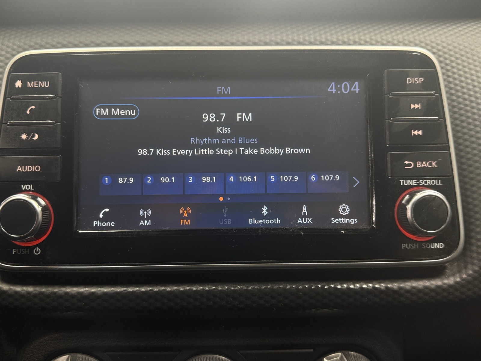 Thumbnail: 2022 Nissan Kicks - 4