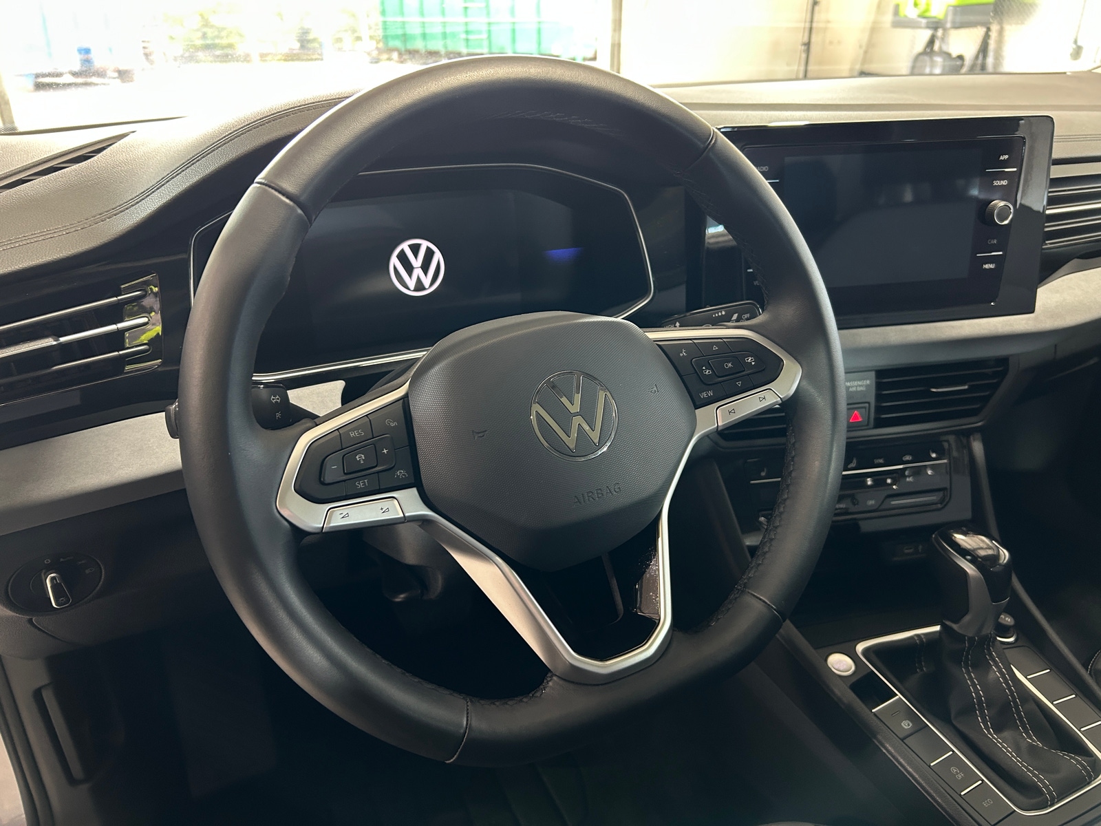 Thumbnail: 2025 Volkswagen Jetta - 4