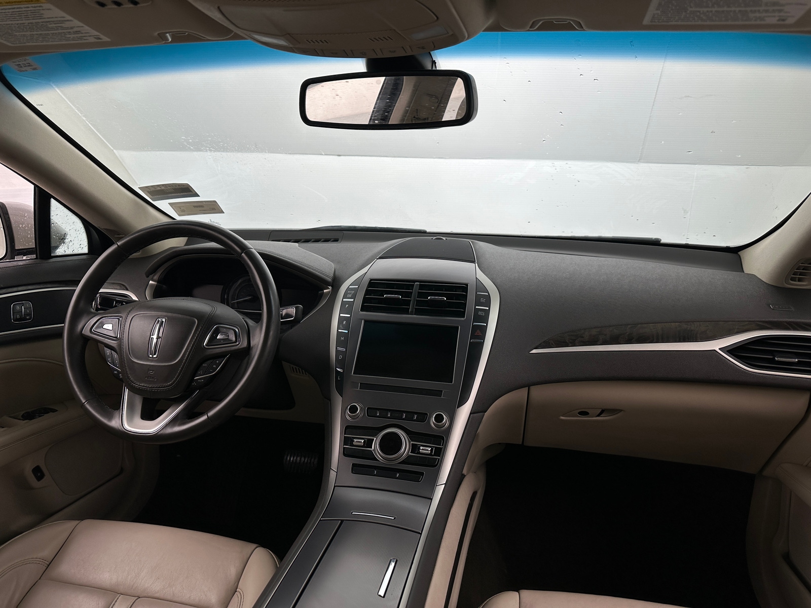 Thumbnail: 2019 Lincoln MKZ - 2