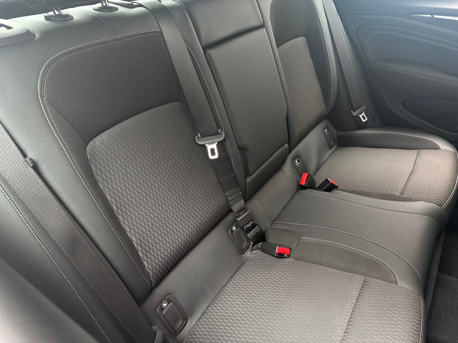 Thumbnail: 2018 Buick Regal - 6