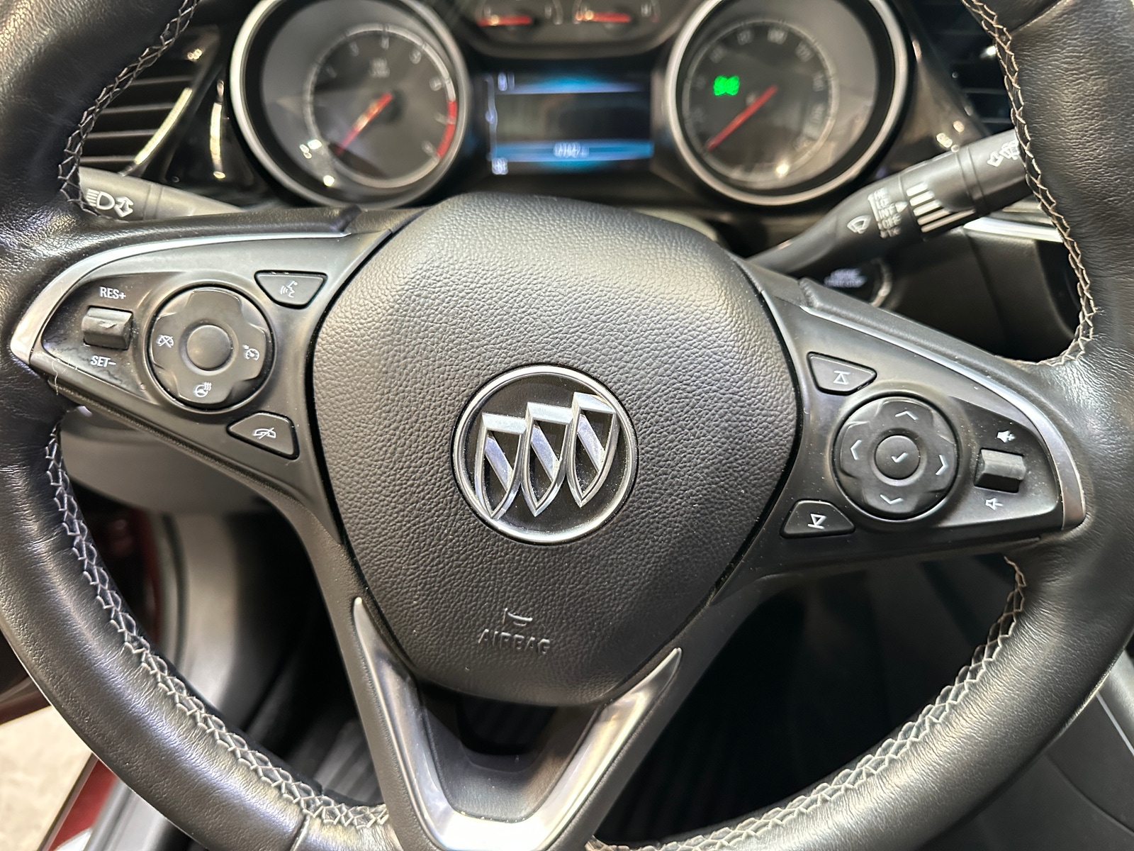 Thumbnail: 2018 Buick Regal - 5