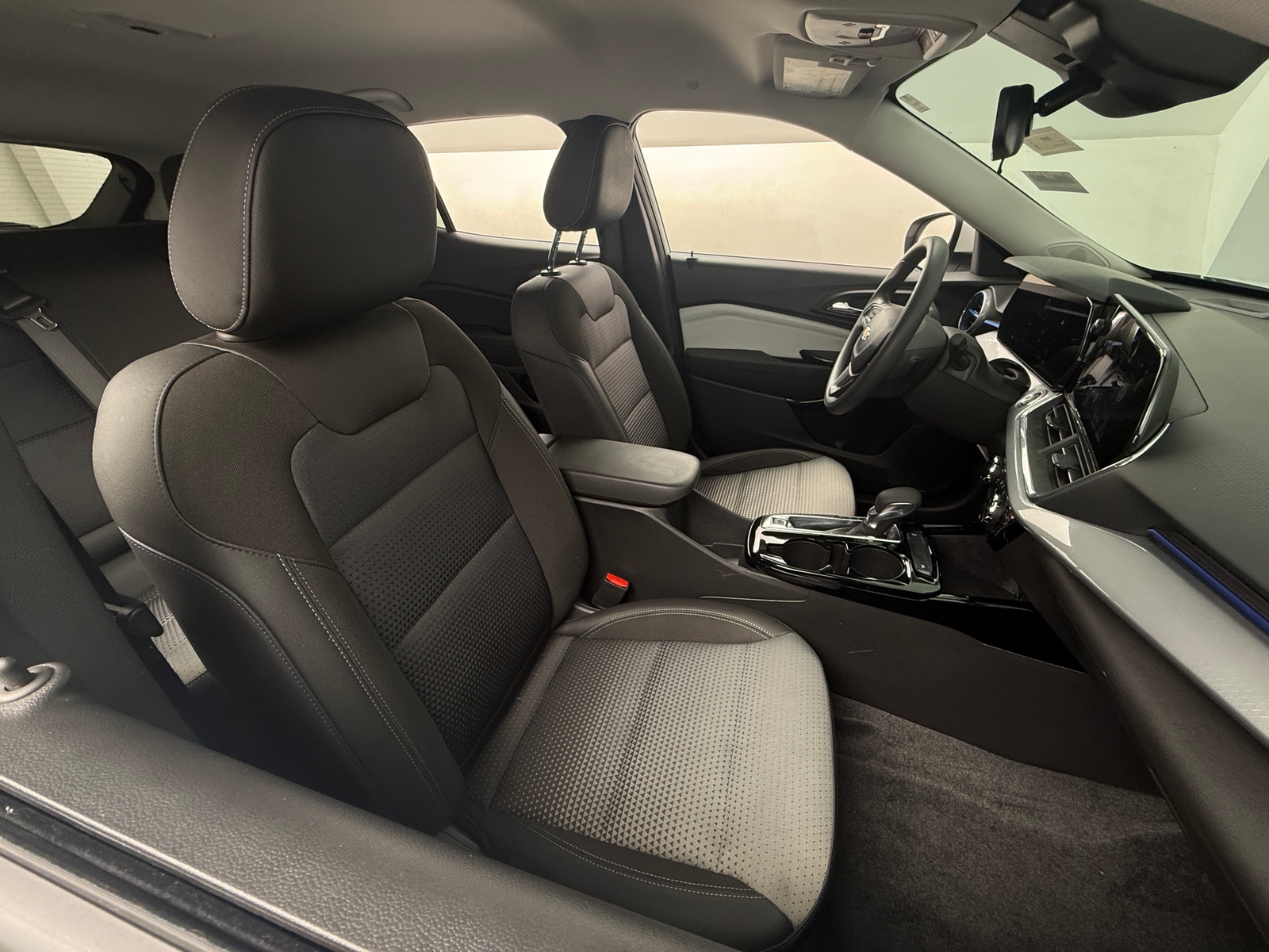 Thumbnail: 2024 Chevrolet Trax - 2