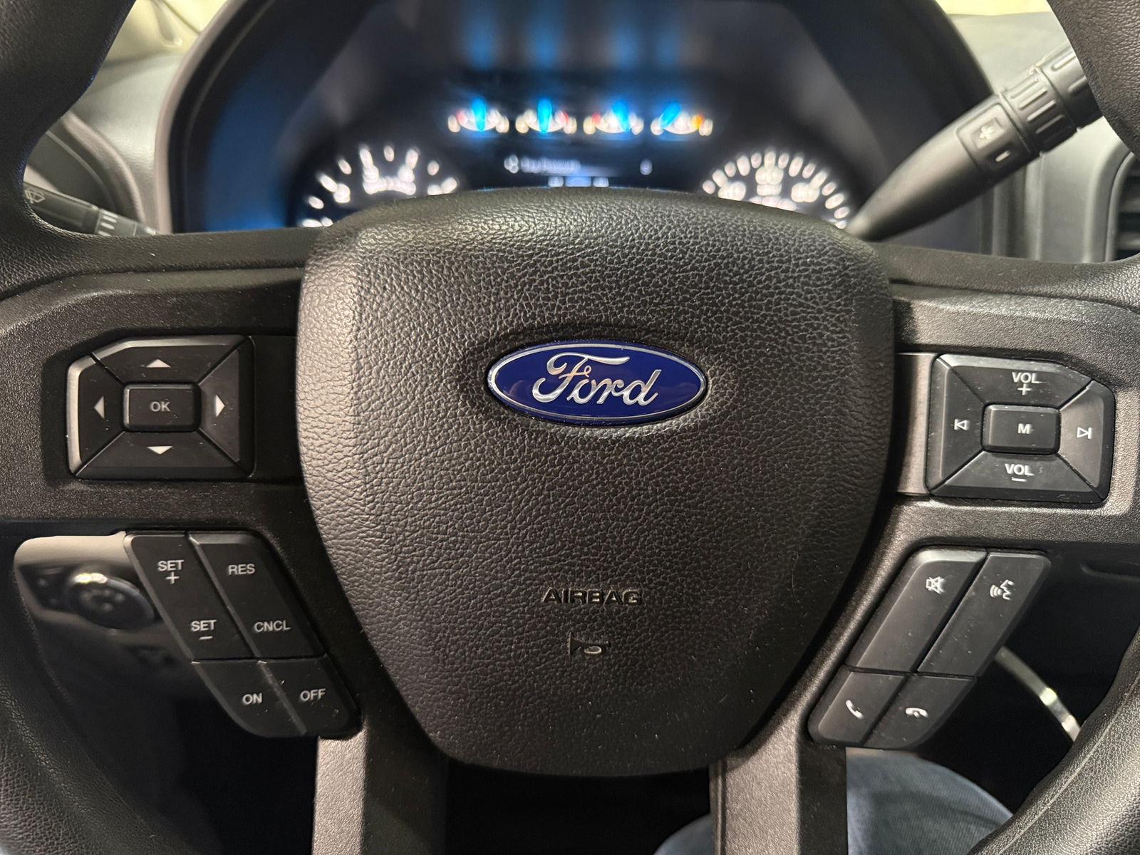 Thumbnail: 2017 Ford Econoline - 5