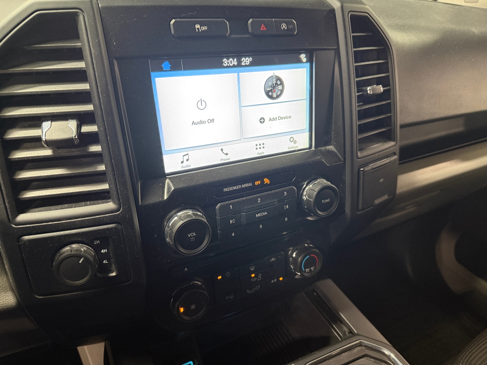 Thumbnail: 2017 Ford Econoline - 4